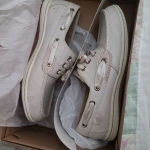 Womens sperrys
